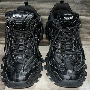 track 2 black balenciaga men sneakers